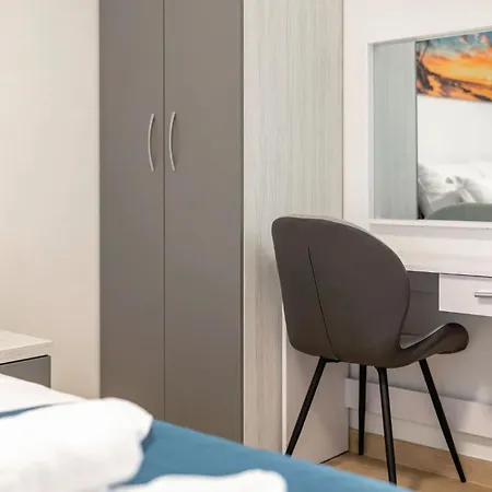 Lovely In With Wifi Апартаменты *