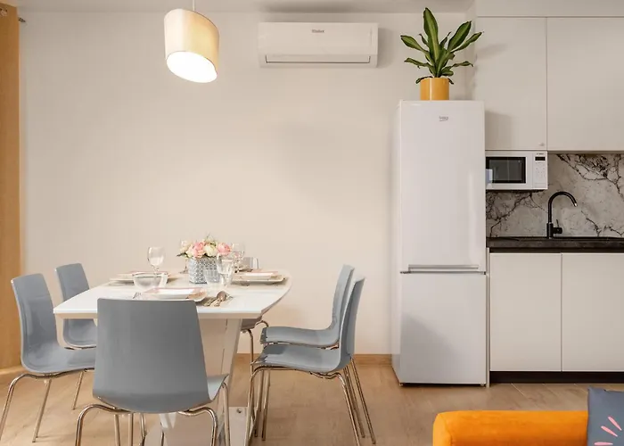 Lovely In With Wifi Apartman Podstrana